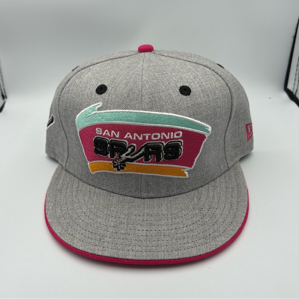San Antonio Spurs Snap Back